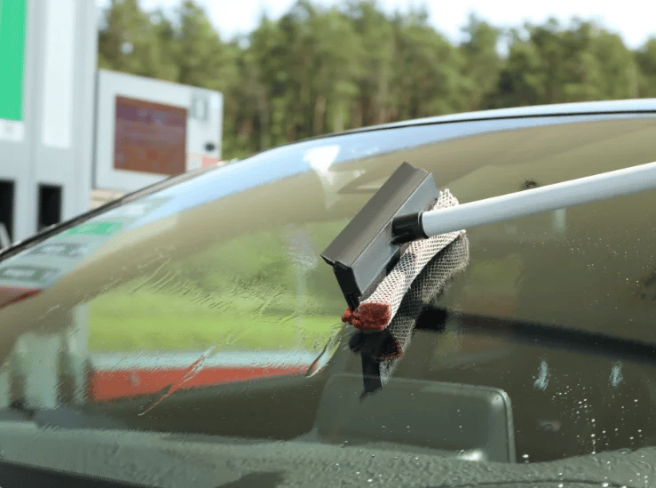 Windshield Repair Denver for chipped and cracked windshields